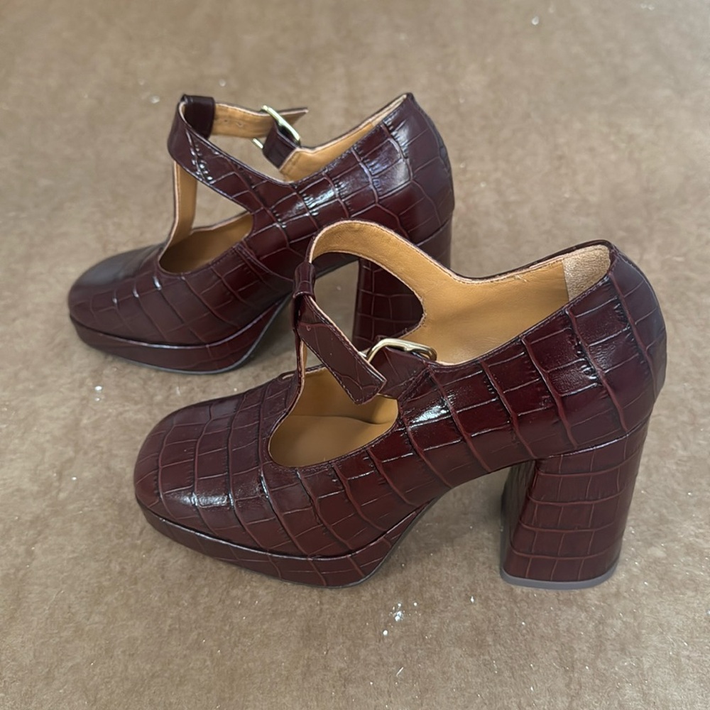 Sezane Monique high Mary Jane’s in burgundy croc. Size 37